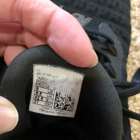 New Balance shoes - Picture 4 of 5